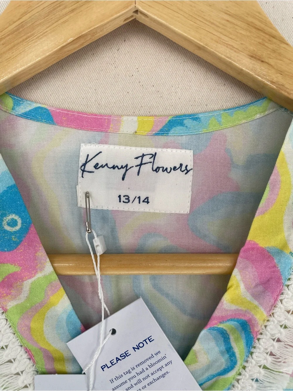 Kenny Flowers design features